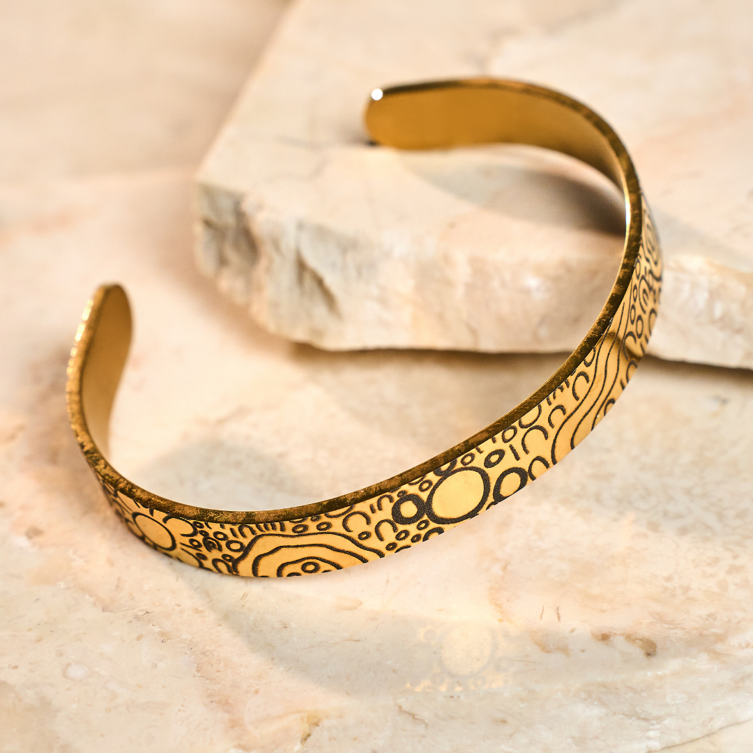 Deep engraved Aboriginal Art cuff detail