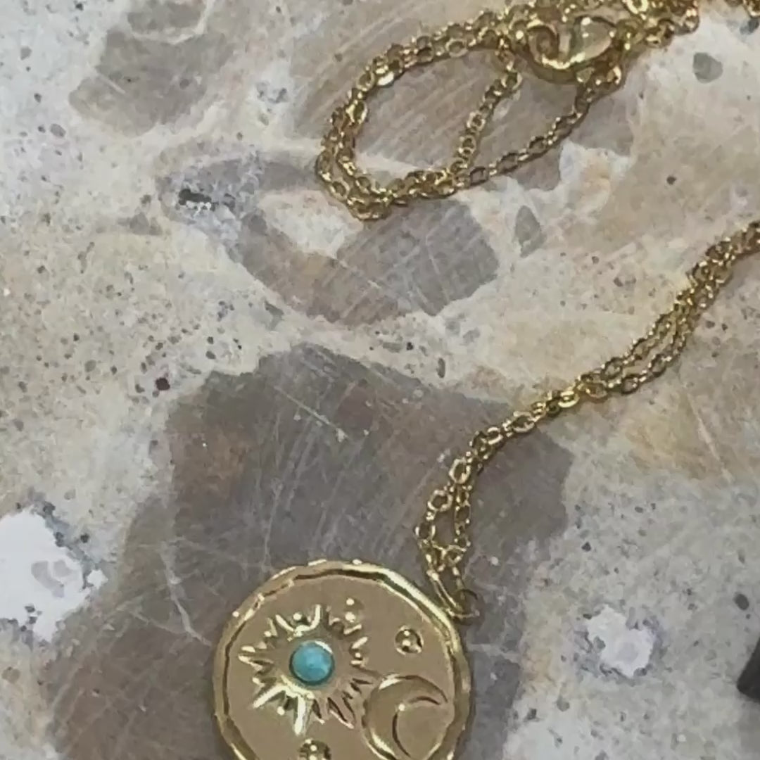 
                  
                    Load and play video in Gallery viewer, 18K Gold Turquoise Star Necklace
                  
                